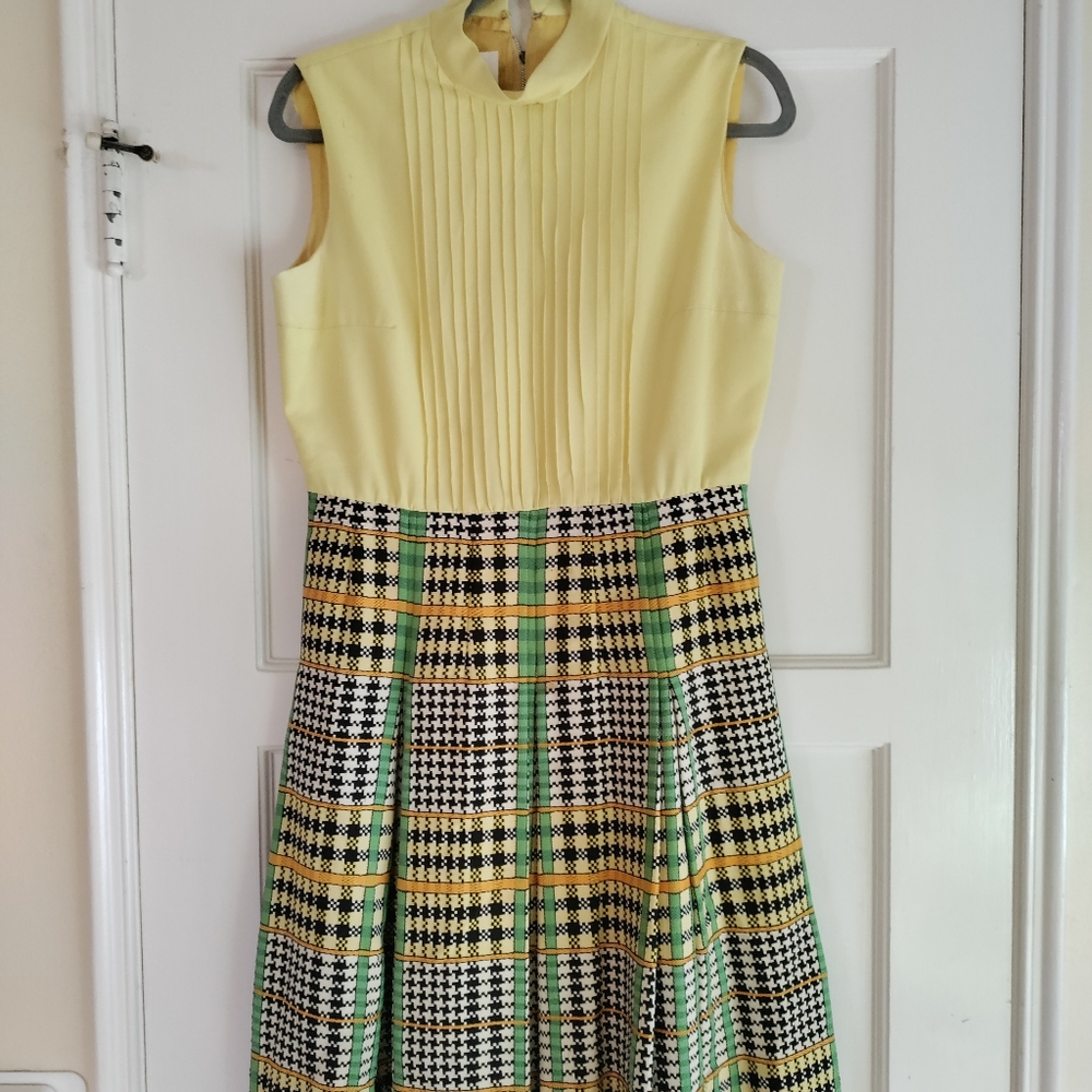 Vintage Plaid Skirt And Jacket Set - Picture 6 of 15